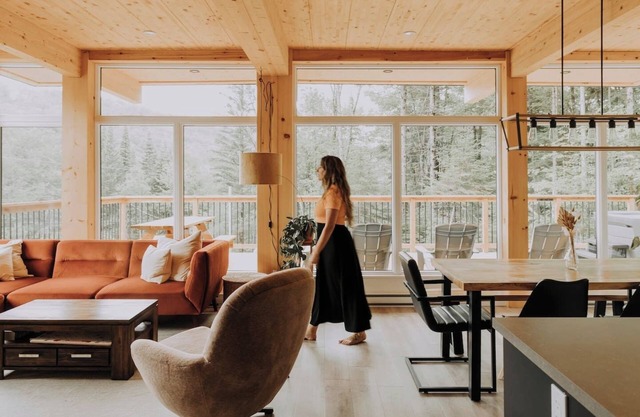 Luxe Mountain Escape | Hot Tub Fireplace Cozy
