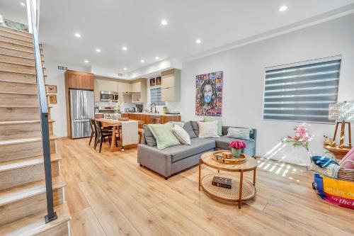 Luxe Townhome Newly-Built