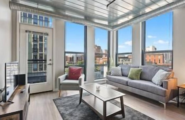 Luxurious 2 Bedroom Condo Heart of Ann Arbor with Unmatched Amenities 431