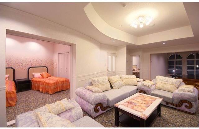 Luxurious and spacious space, spacious space on high floor 405