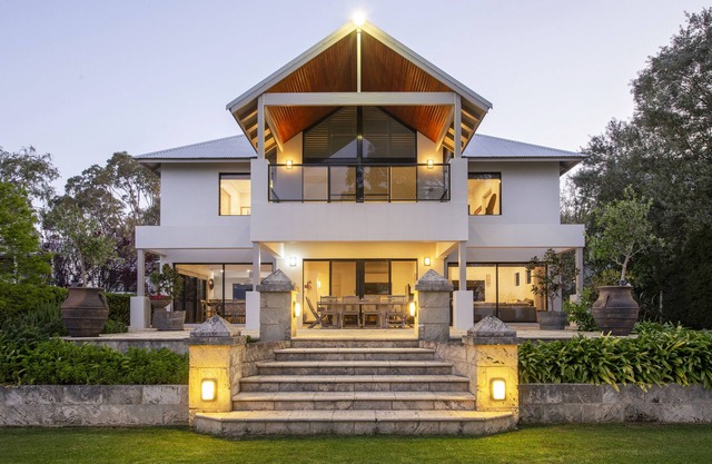 Luxurious And Super Inviting with Comfortably Casual Coastal Vibe