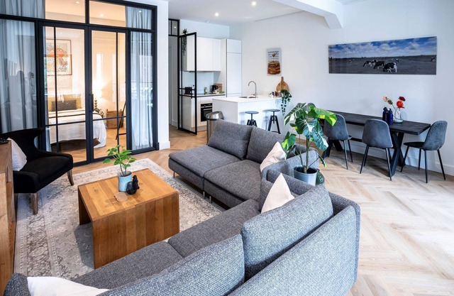 Luxurious and tastefully furnished apartment in heart of Bussum