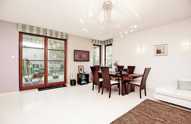 Luxurious apartment with garden and terrace (2 min walk from the beach 200 m)