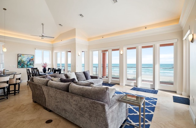Luxurious Beachfront Penthouse with Stunning 180° Views!