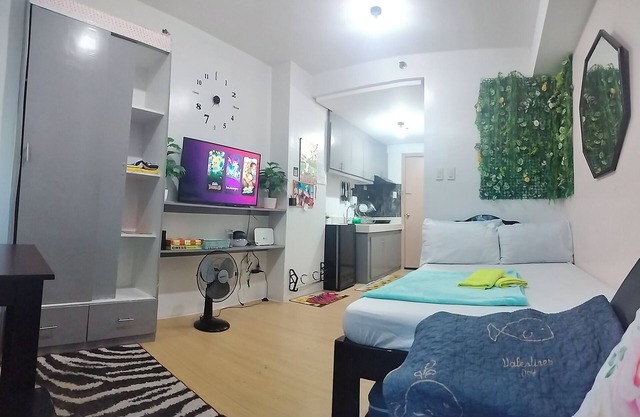 Luxurious Condo in Quezon City with City Views