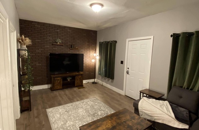 Luxurious home 10min from downtown Cincy and more!
