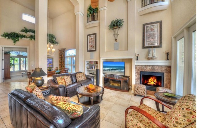 Luxurious Oceanfront Luxury 5200 SF Mansion