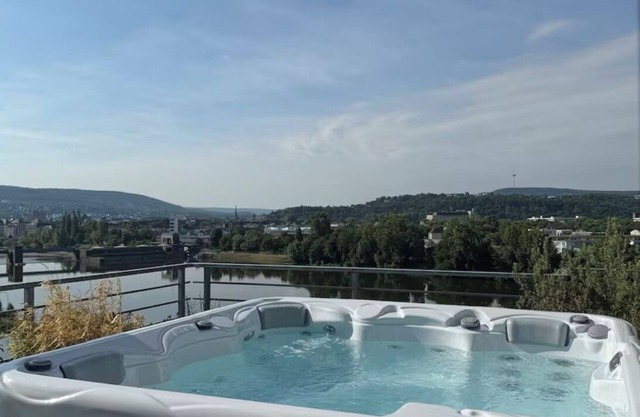 Luxurious penthouse apartment with Moselle view