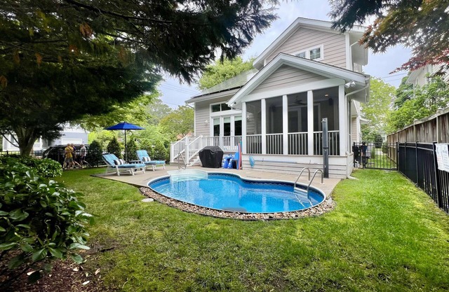 LUXURIOUS RENTAL WITH HEATED, SALT-WATER POOL - 228 NORFOLK, REHOBOTH BEACH