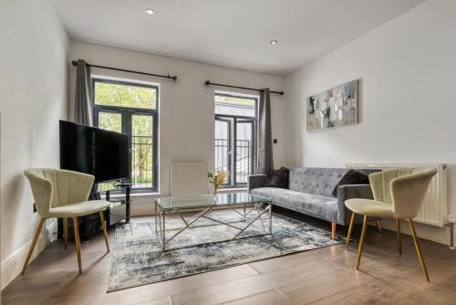 Luxurious Spacious Apartment 2BR 2BA