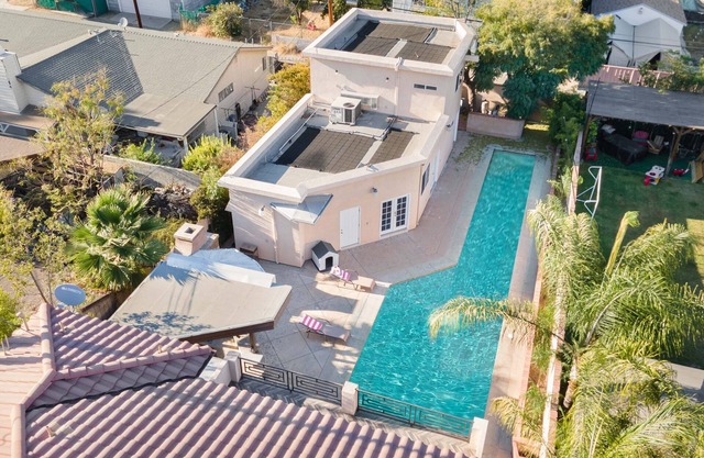 Luxurious Vacation Villa with Lap Pool