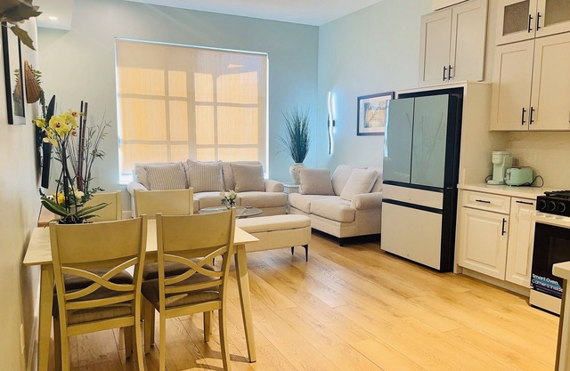 Luxury 1 bedroom apartment in Santana Row, San Jose