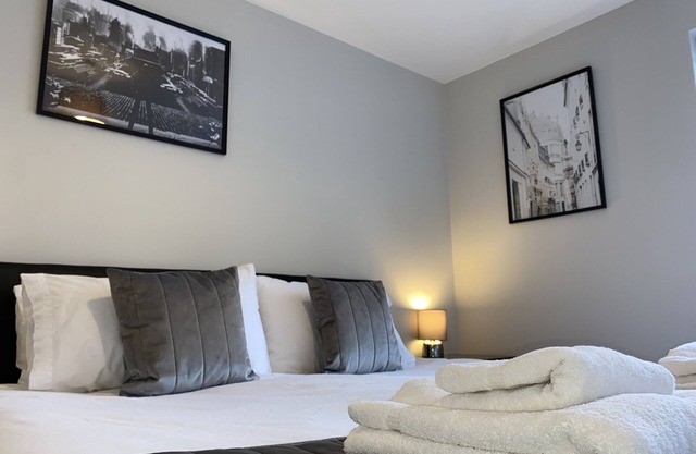 Luxury 2 Bed Apartment in Moseley Birmingham