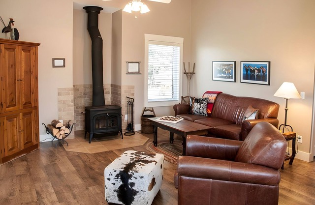Luxury 2 Bedroom Cabin