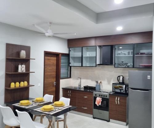 Luxury 2 bedroom, 2 bathroom seaside Apartment in Aquaview Complex