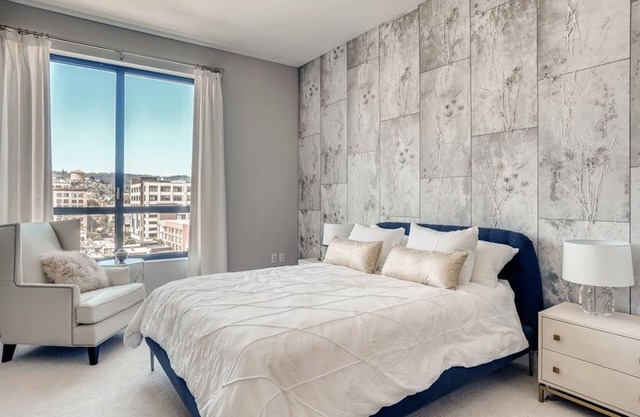 Luxury 2 Bedroom Condo in the Pearl District