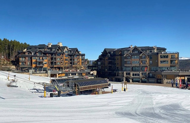 Luxury 2 Bedroom Lock-Off, Breckenridge layout, at the Base of Peak 8. 30% off!