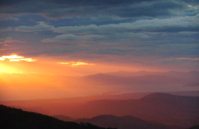 Luxury 2-Story, Spectacular Ocean & Mountain Views, Central to Costa Rica Sites