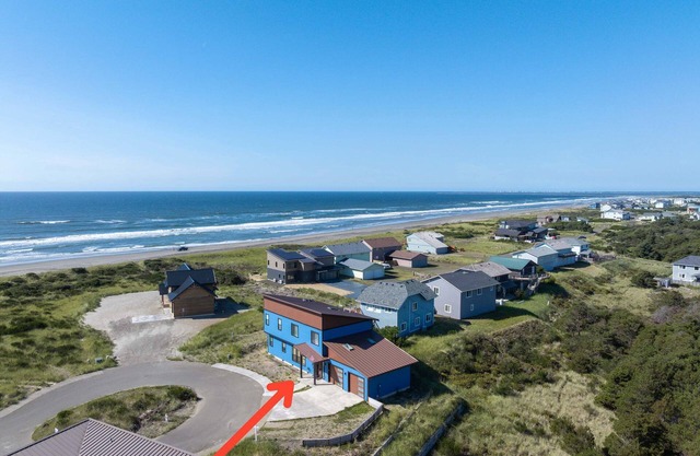 Luxury 5-Bedroom, 3-Bath Retreat w/Hot Tub, Game Room, and Steps to the Beach