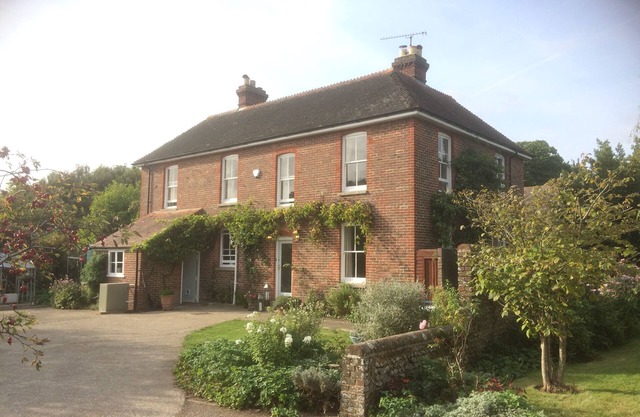 Luxury 5 bedroom, 6 bed elegant countryside house nr Bosham & West Wittering