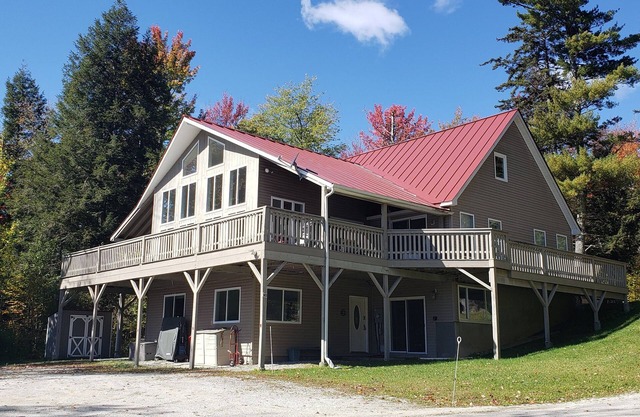 Luxury 7BR/6.5BA Mountain Retreat with Sauna, Hot Tub, and Stunning Views