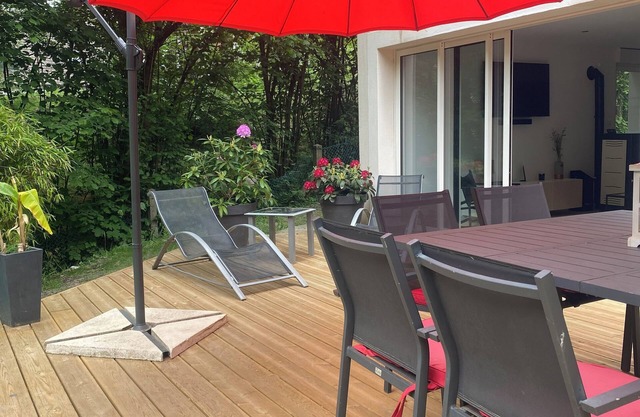 Luxury 8-person villa in the Hardelot pine forest