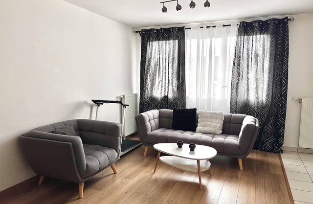 Luxury apartment facing the Parc du Château in Saint-Pierre-du-Perray