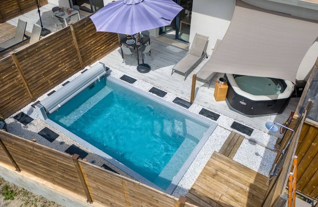 Luxury apartment, private spa & heated pool