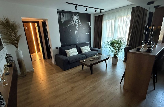 Luxury apartment close to the airport, Romexpo, Therme, 15 min to city center