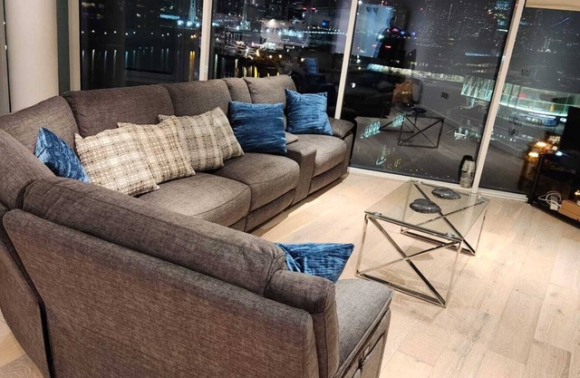 Luxury Apartment Excel London
