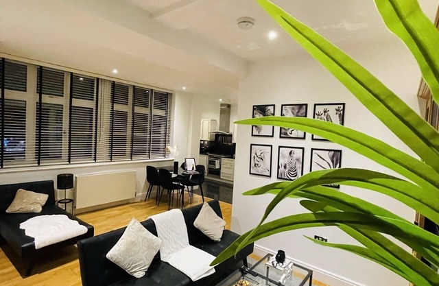 Luxury Apartment in Central London Near Buckingham Palace and London Eye