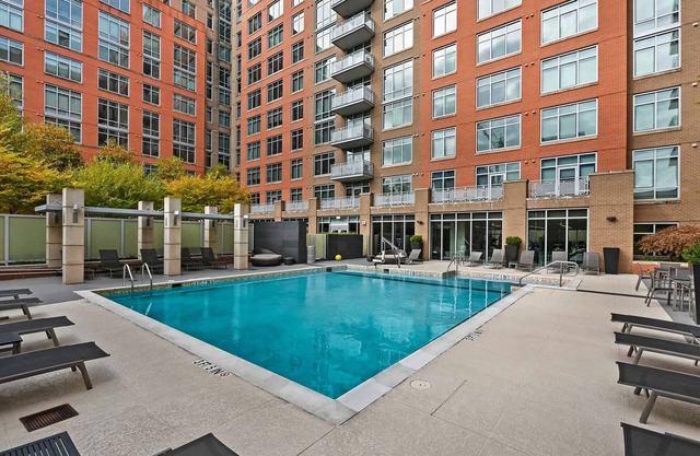 Luxury Apartment in heart of Reston 1 bedroom