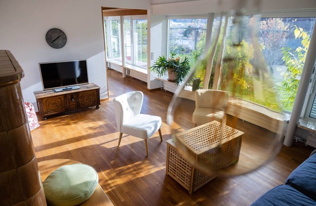 Luxury apartment with terrace and garden free parking smart TV etc