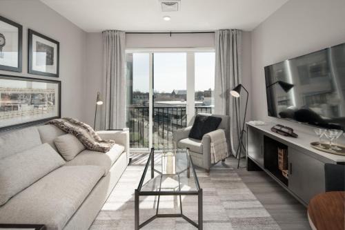 Luxury Apartments by Hyatus at Pierpont