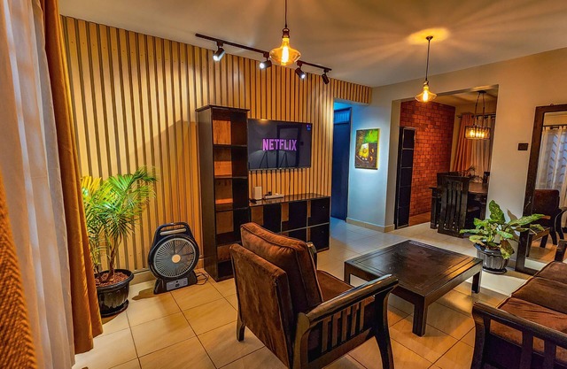 Luxury At The 3BD Martyr's Villa Unlimited wifi and Netflix