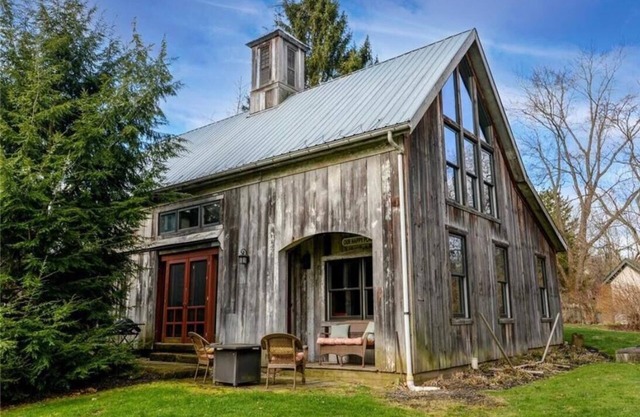 Luxury Barn with Best View in the Cuyahoga National Park.