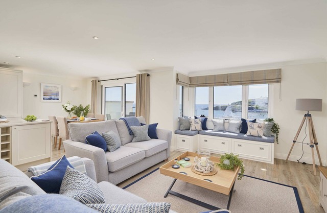 Luxury Beach Front Apartment, Bigbury-on-Sea, Views of Burgh Island