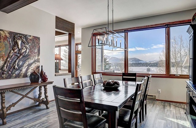 Luxury By The Lake: Dive into the captivating views from the rooftop deck!