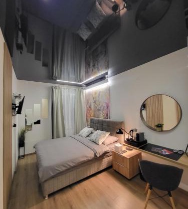Luxury Central Square Apartment 2214
