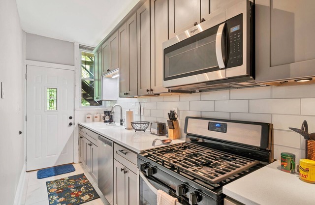 Luxury Condo down the street from Tower Grove Park