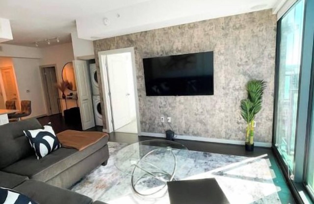 Luxury cozy condo great views! Located in the heart of buckhead Atlanta.