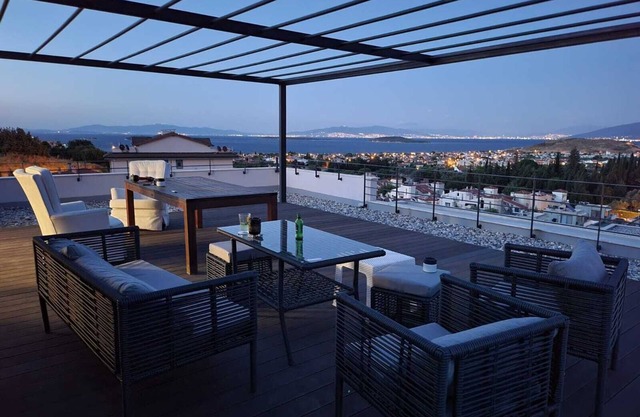 Luxury Duplex Apartment with pool
