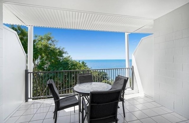 Luxury Escape in Trinity Beach!