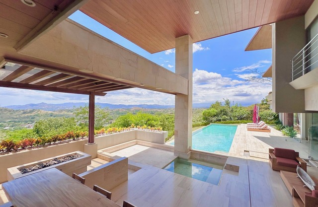 Luxury Estate - Hacienda Vista a la Montaña