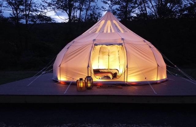 Luxury Glamping Yurt at River Mountain-Near Lodge