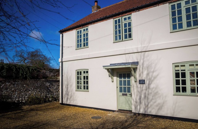 Luxury Holiday House in Brancaster. Sleeps 8 Dogs welcome