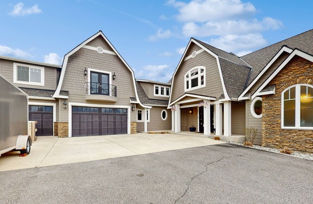 Luxury Home in Wine Country with Private Pool, Hot Tub, and Gourmet Kitchen