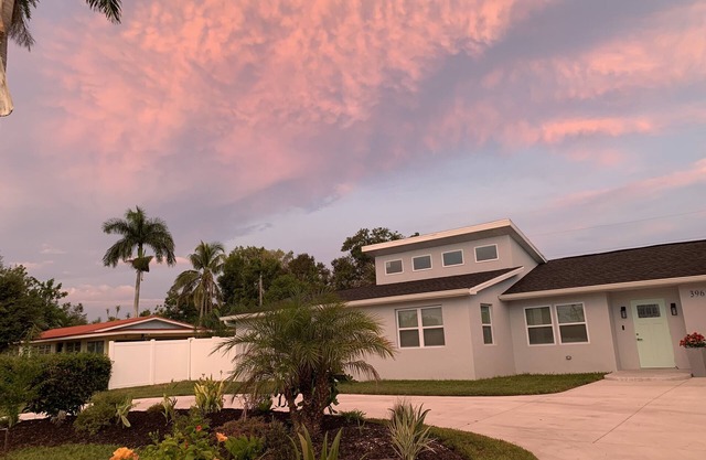 Luxury Home near Downtown Ft Myers