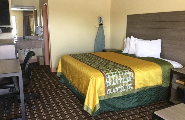 Luxury Inn and Suites Seaworld