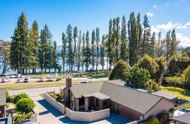 Luxury Lakefront Home with Sensational Views